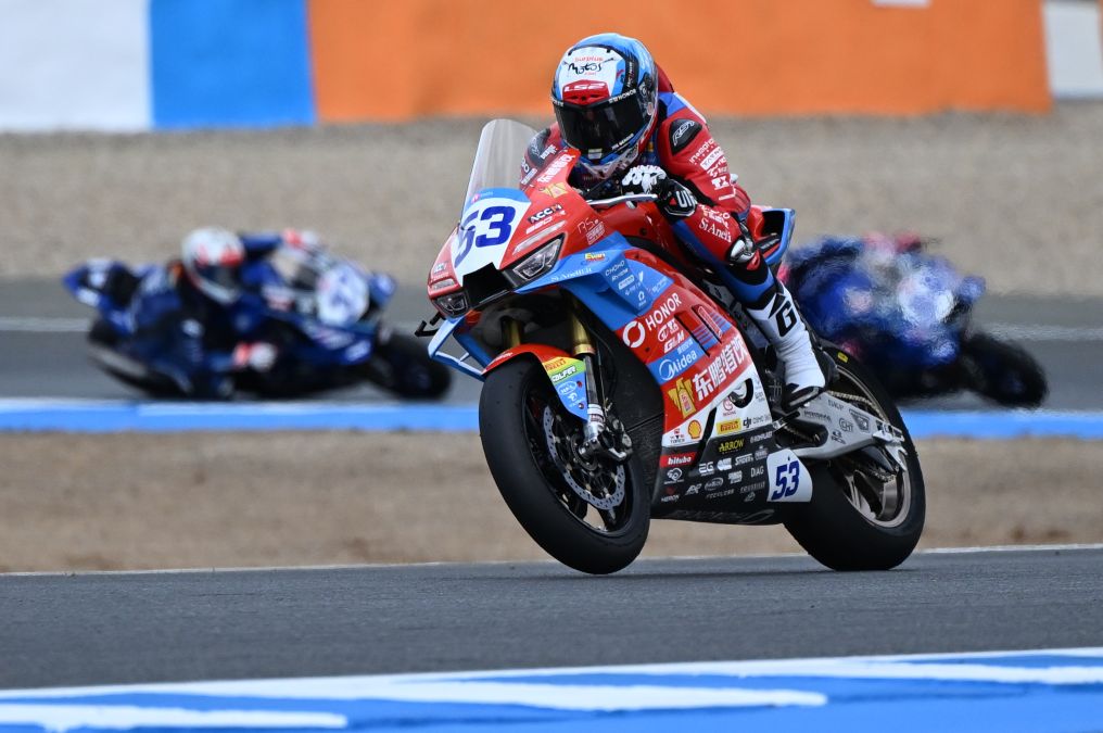 “张雪机车”首个WSBK赛季斩获年度车手亚军、制造商季军